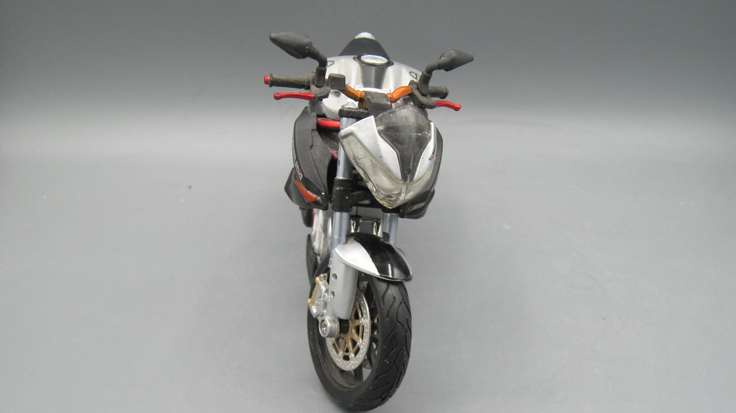 Maisto Benelli Tornado Titanium Grey