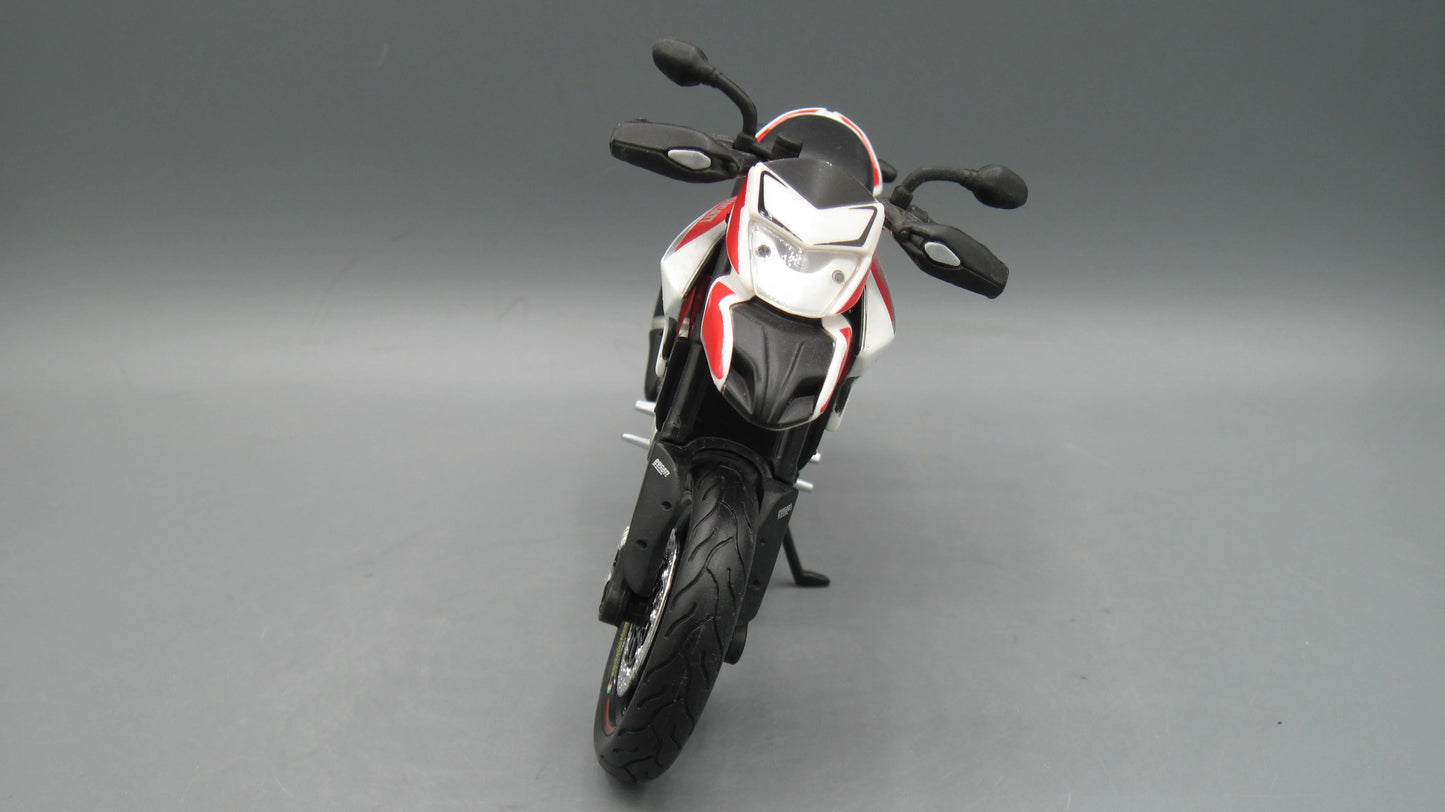 Maisto Ducati hypermotard White + Black