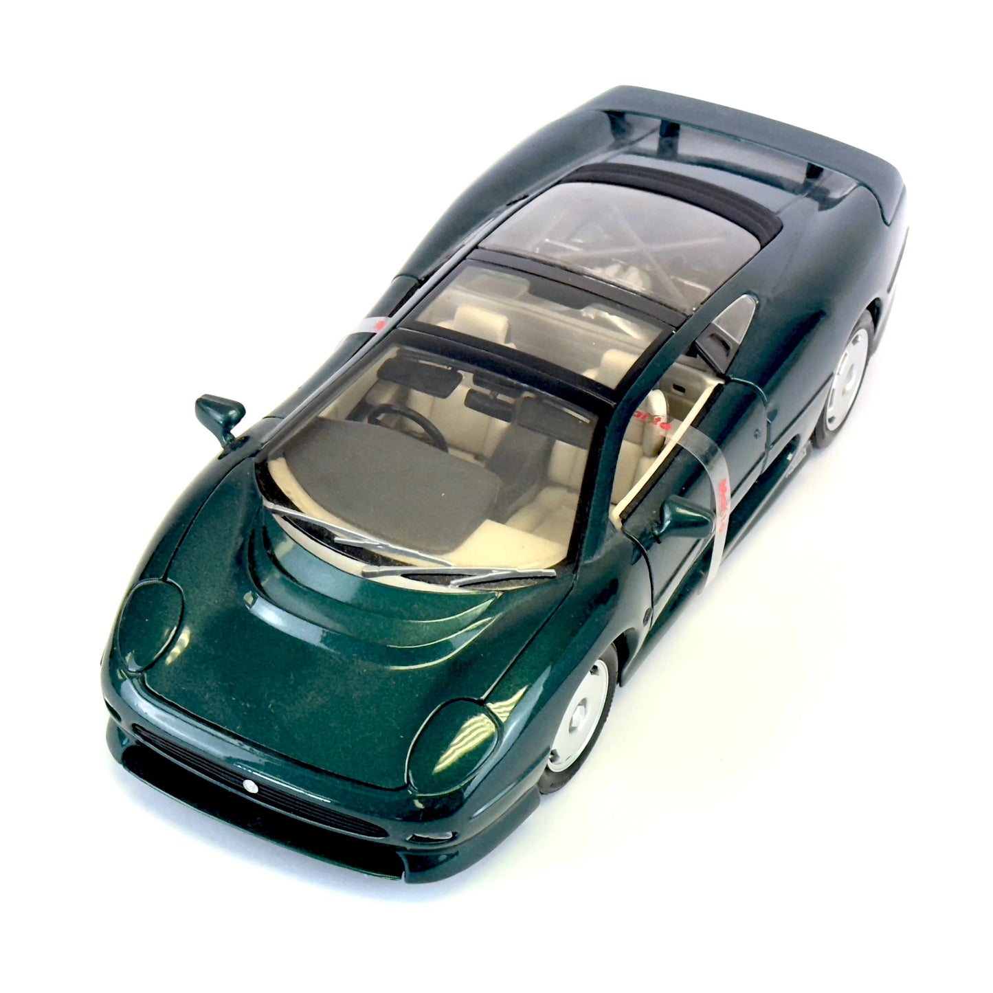 Maisto Special Edition Jaguar XJ 220 Green