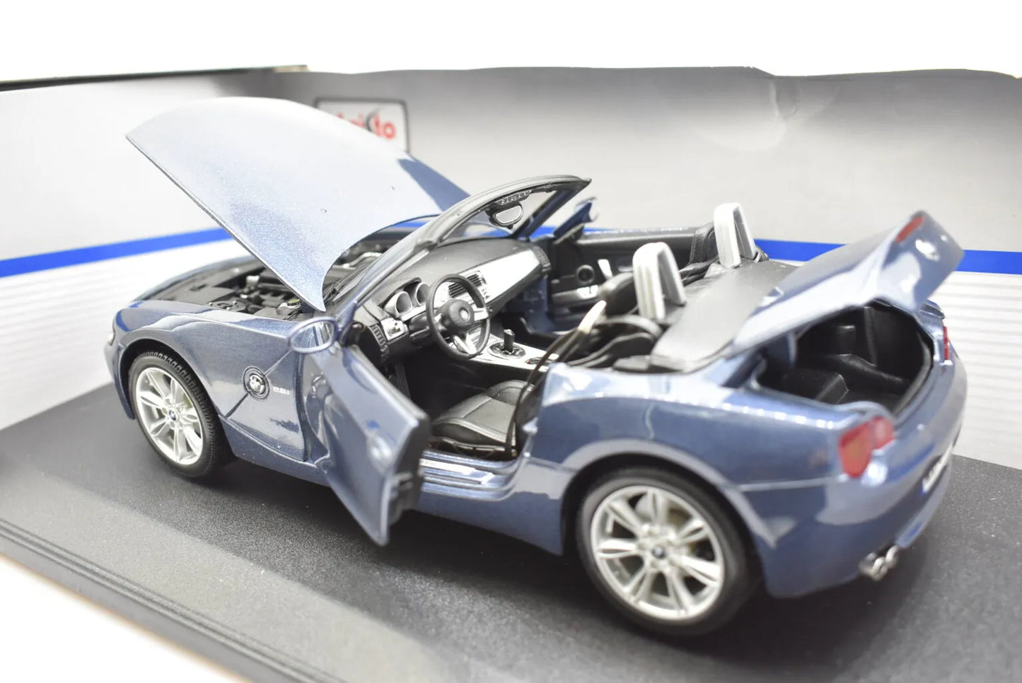 Maisto Special Edition BMW Z4 Blue