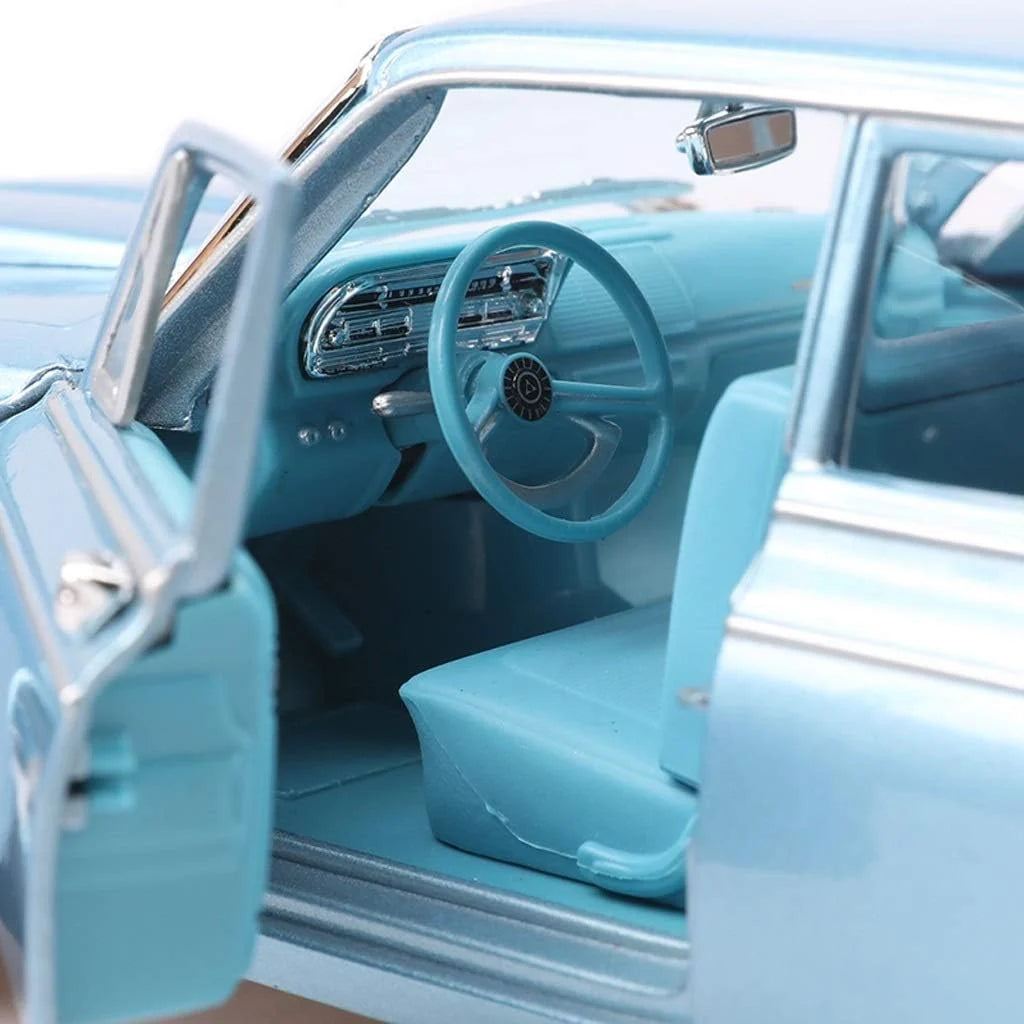 Maisto Special Edition Dodge 330 1963 Blue