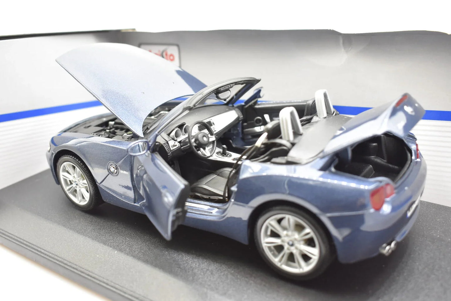 Maisto Special Edition BMW Z4 Blue