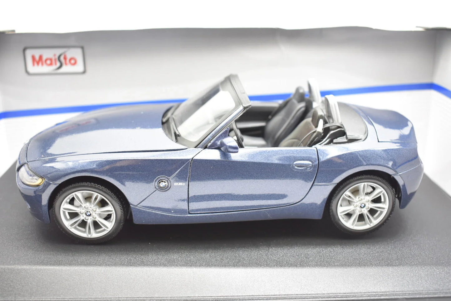 Maisto Special Edition BMW Z4 Blue