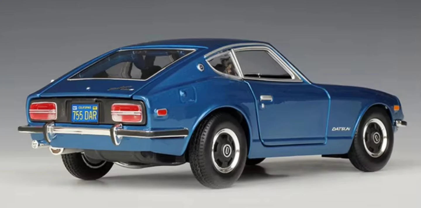 Maisto Special Edition Datsun 24OZ Blue