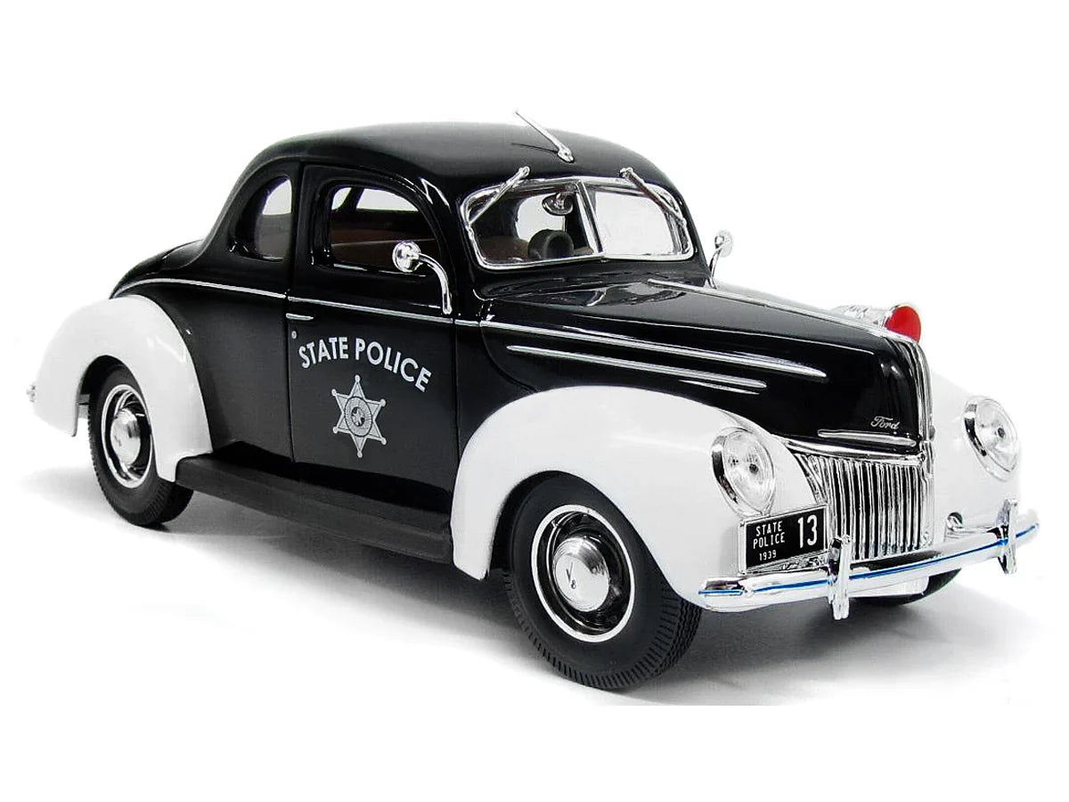 Maisto Special Edition Ford Deluxe 1939 Black Police Edition