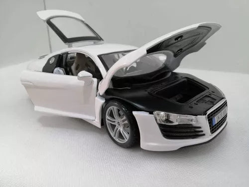 Maisto Premiere Edition Audi R8 White