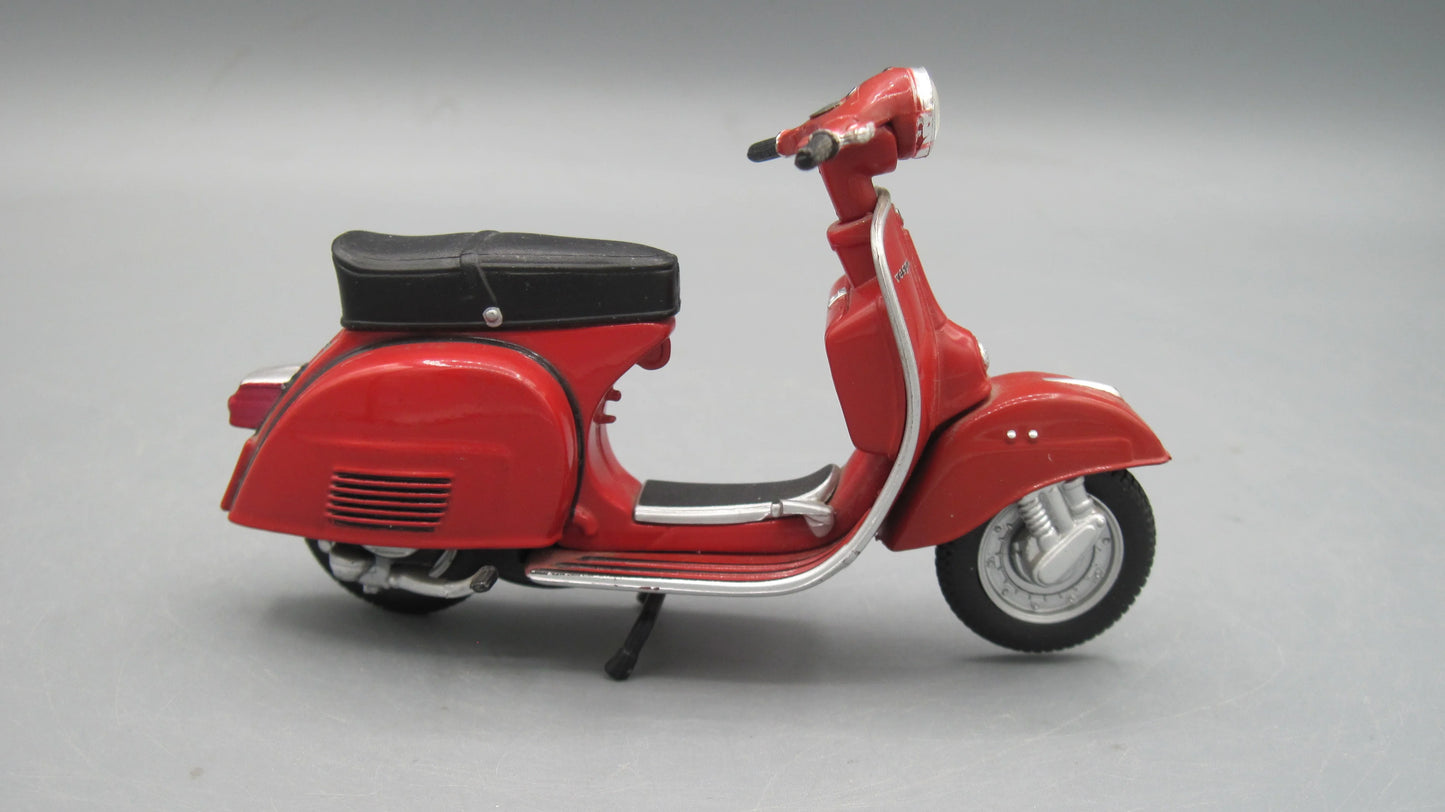 Maisto Vespa 150 Sprint Veloce 1969 Red Aquila Continental