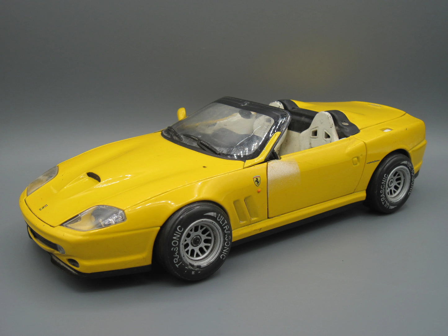 Hot Wheels Special Edition Ferrari 550 Barchetta Yellow