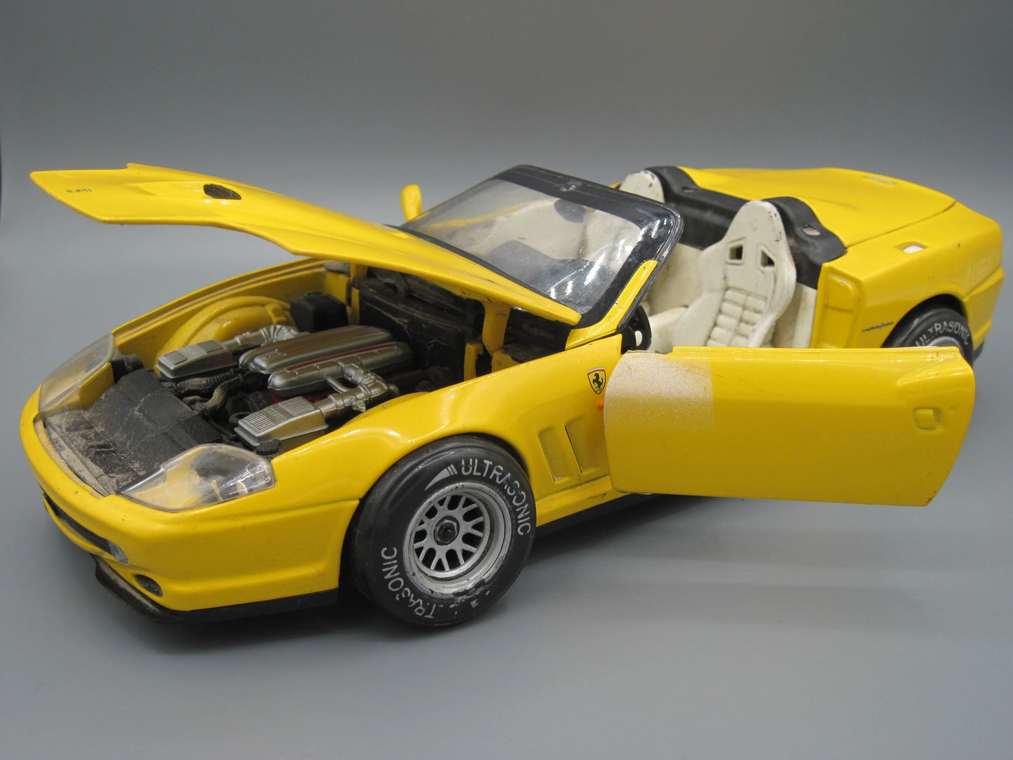 Hot Wheels Special Edition Ferrari 550 Barchetta Yellow