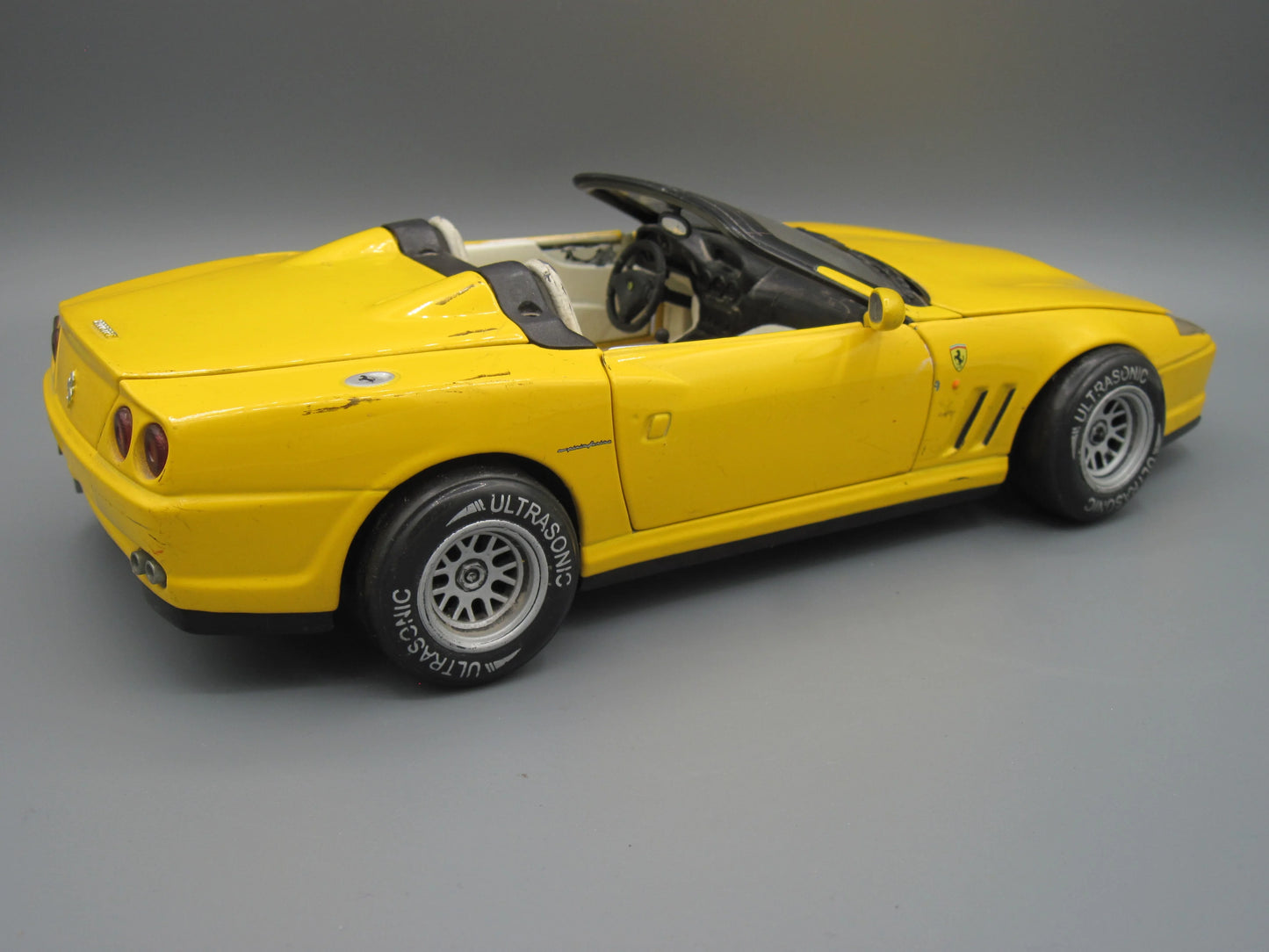 Hot Wheels Special Edition Ferrari 550 Barchetta Yellow
