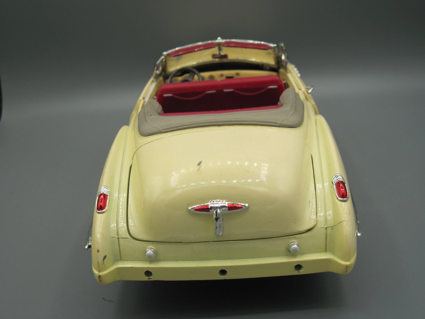 Motor Max Special Edition Buick Fireball Eight 1949 Cream, Yellow
