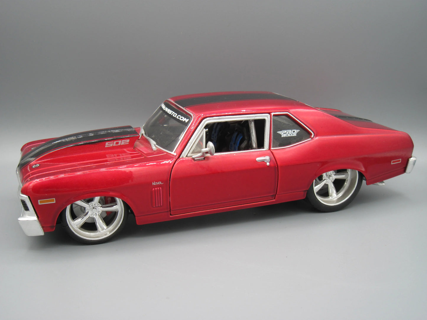 Maisto Special Edition Chevrolet Nova SS 1970 Red