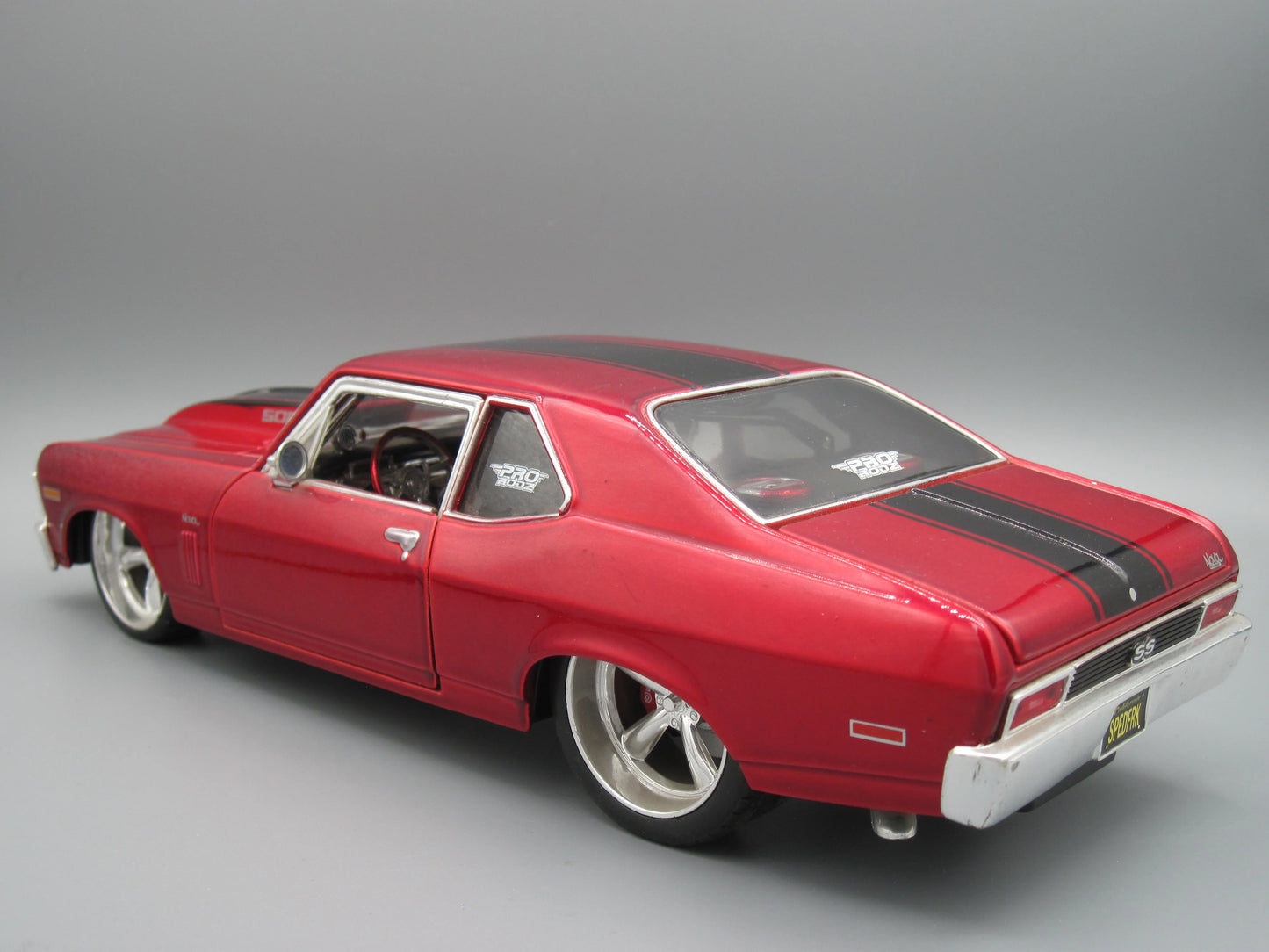 Maisto Special Edition Chevrolet Nova SS 1970 Red