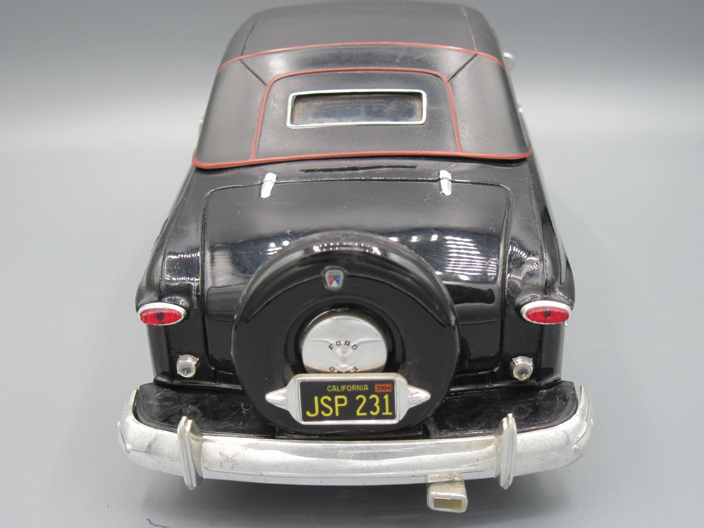 Maisto Special Edition Ford Custom 1950 Black