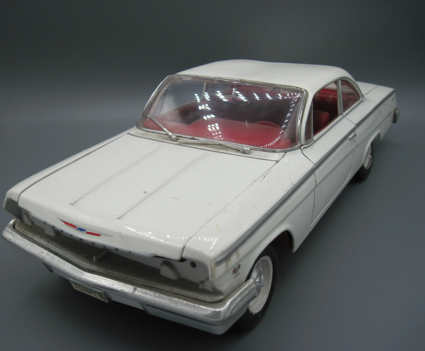 Maisto Special Edition Chevrolet Bel Air 1962 White