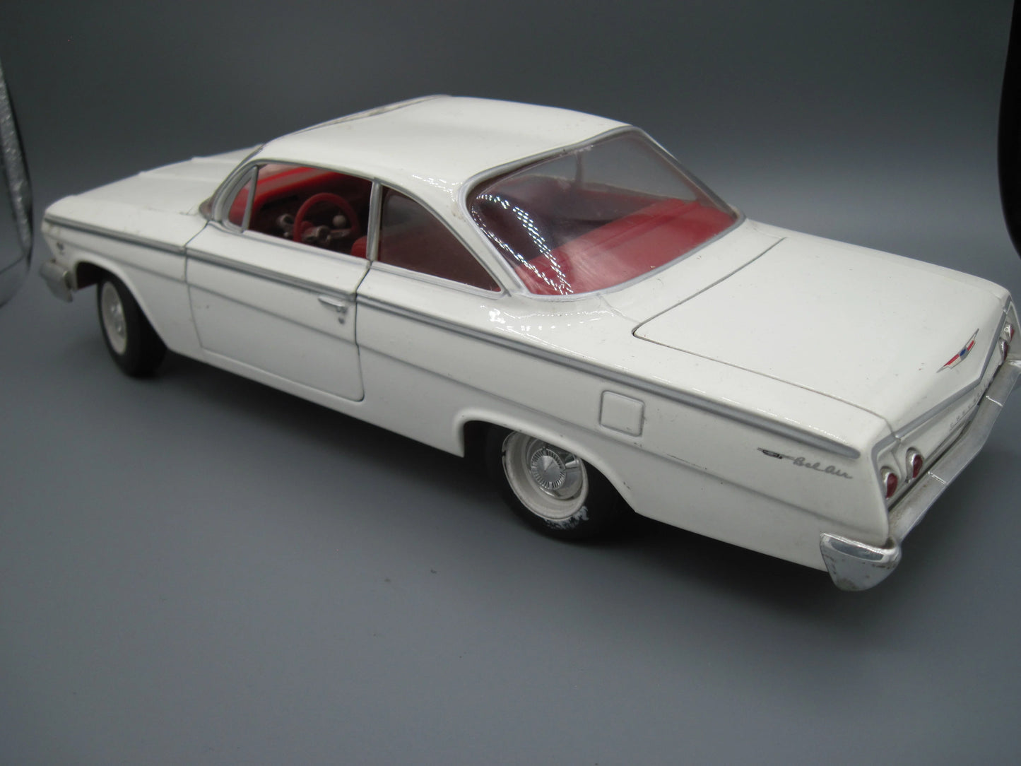 Maisto Special Edition Chevrolet Bel Air 1962 White