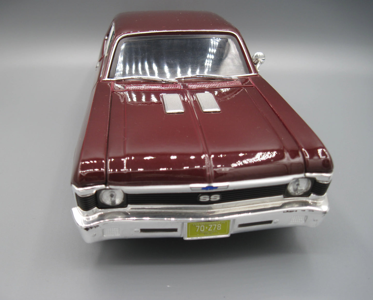 Maisto Special Edition Chevrolet Nova SS 396 1970 Red