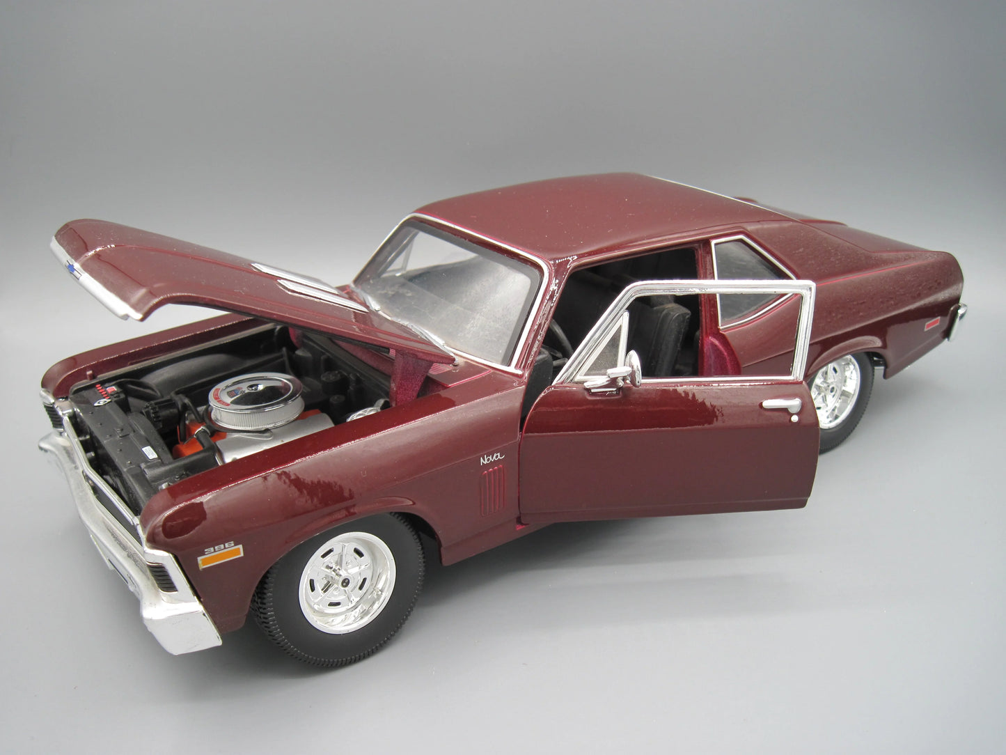 Maisto Special Edition Chevrolet Nova SS 396 1970 Red