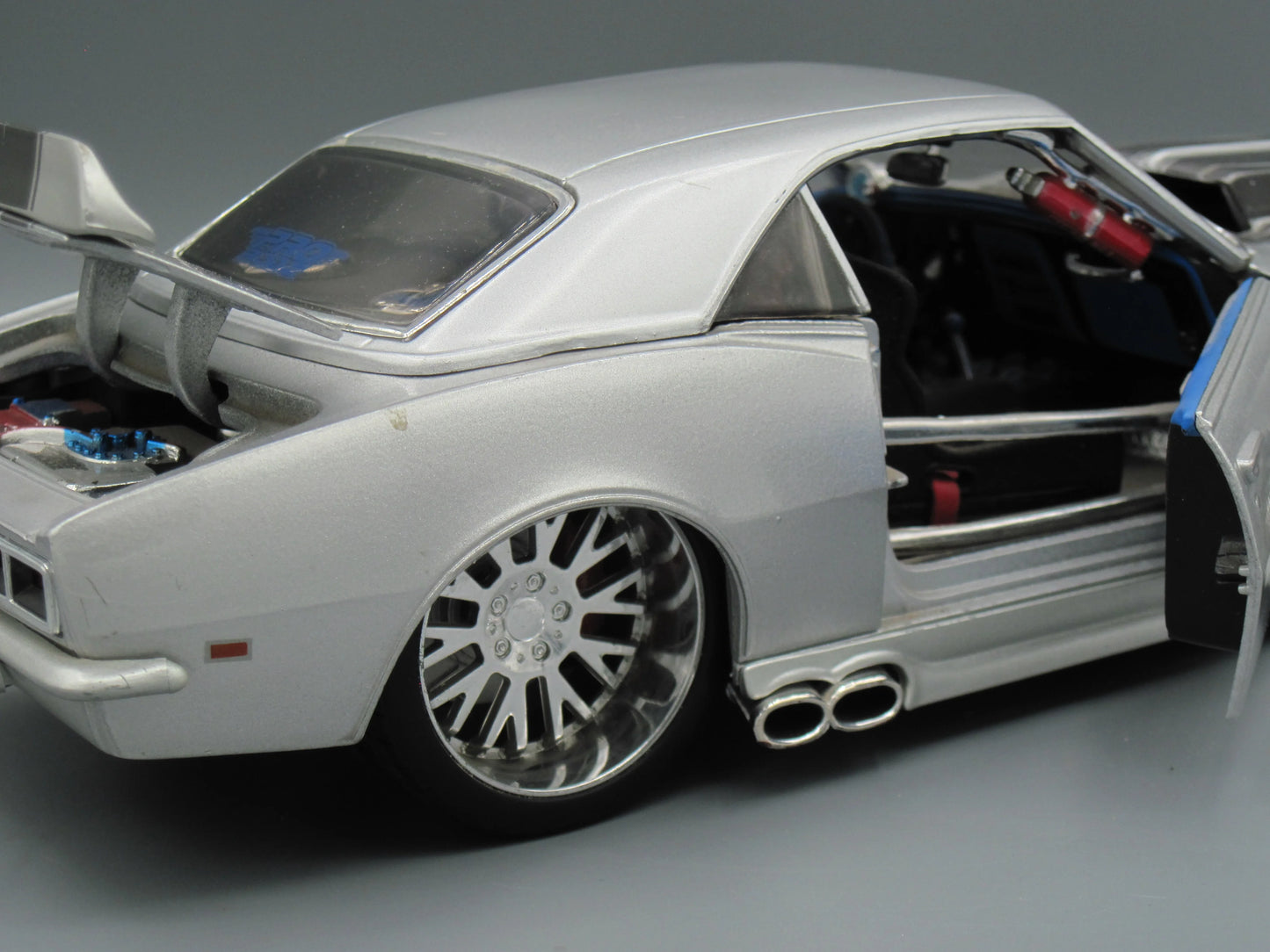Maisto Special Edition Chevrolet Camaro Z/28 1968 Silver