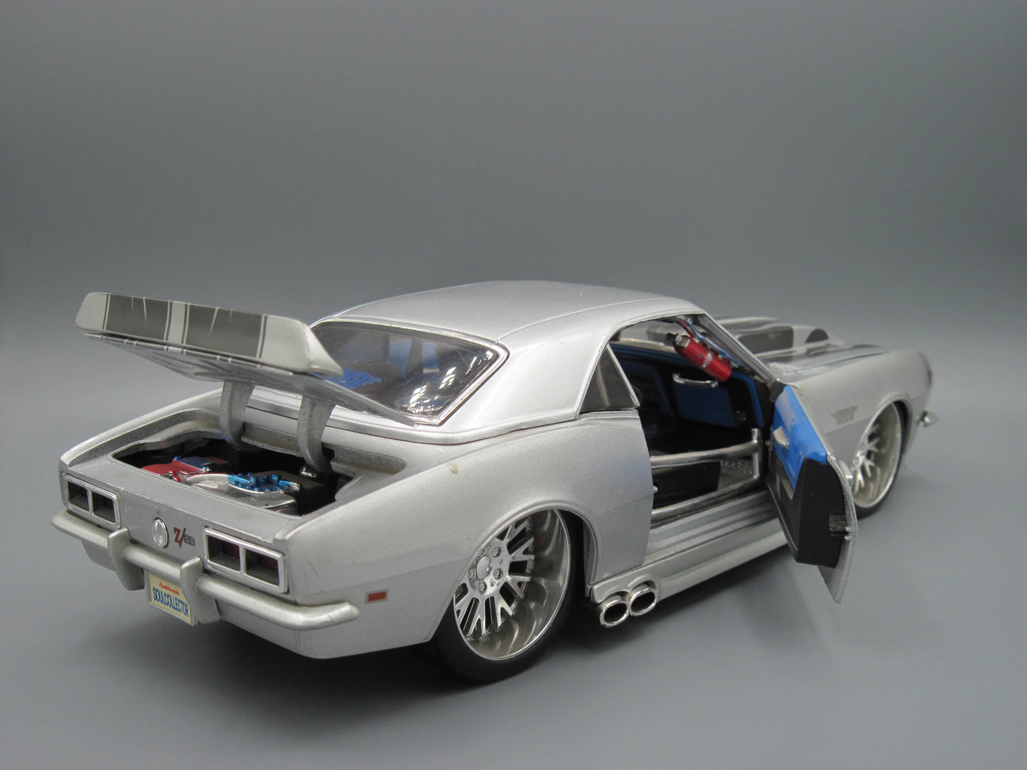 Maisto Special Edition Chevrolet Camaro Z/28 1968 Silver