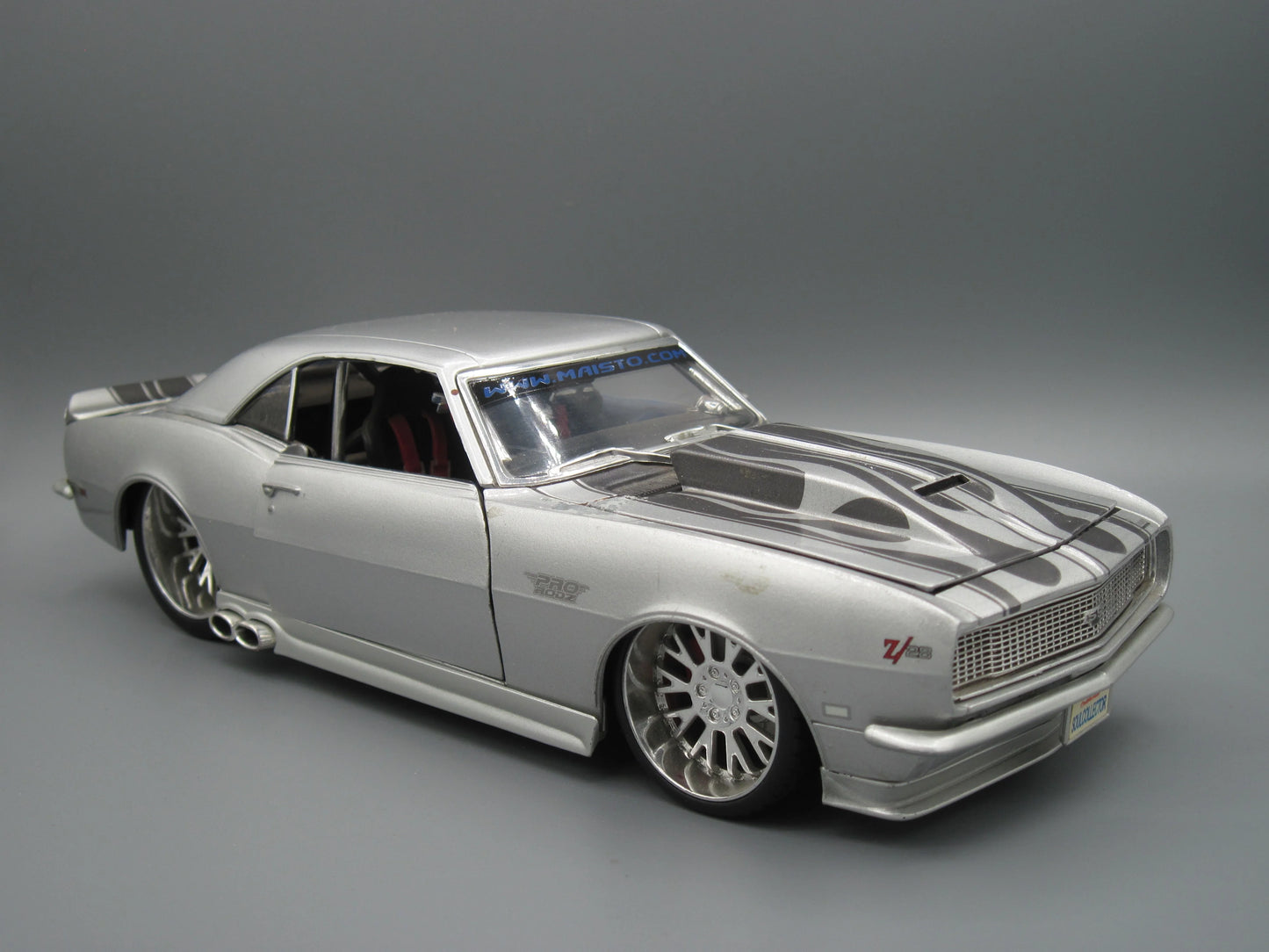 Maisto Special Edition Chevrolet Camaro Z/28 1968 Silver