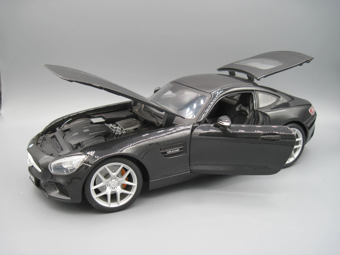 Maisto Special Edition Mercedes AMG GT Bi Turbo Black