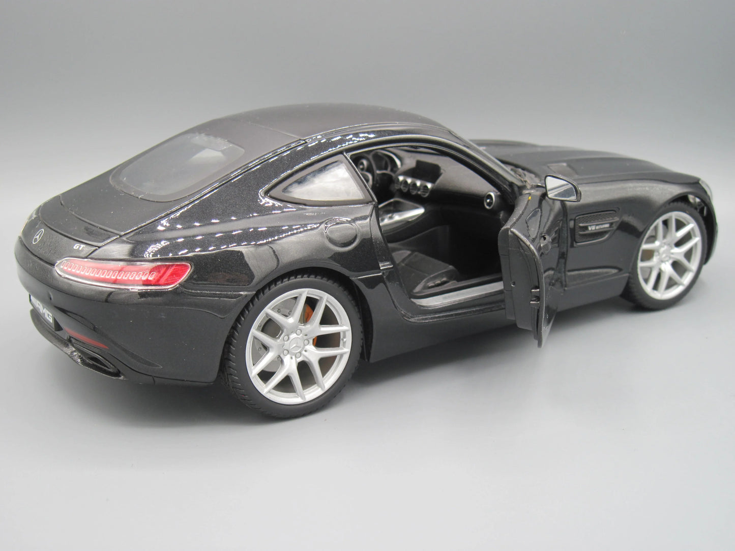 Maisto Special Edition Mercedes AMG GT Bi Turbo Black