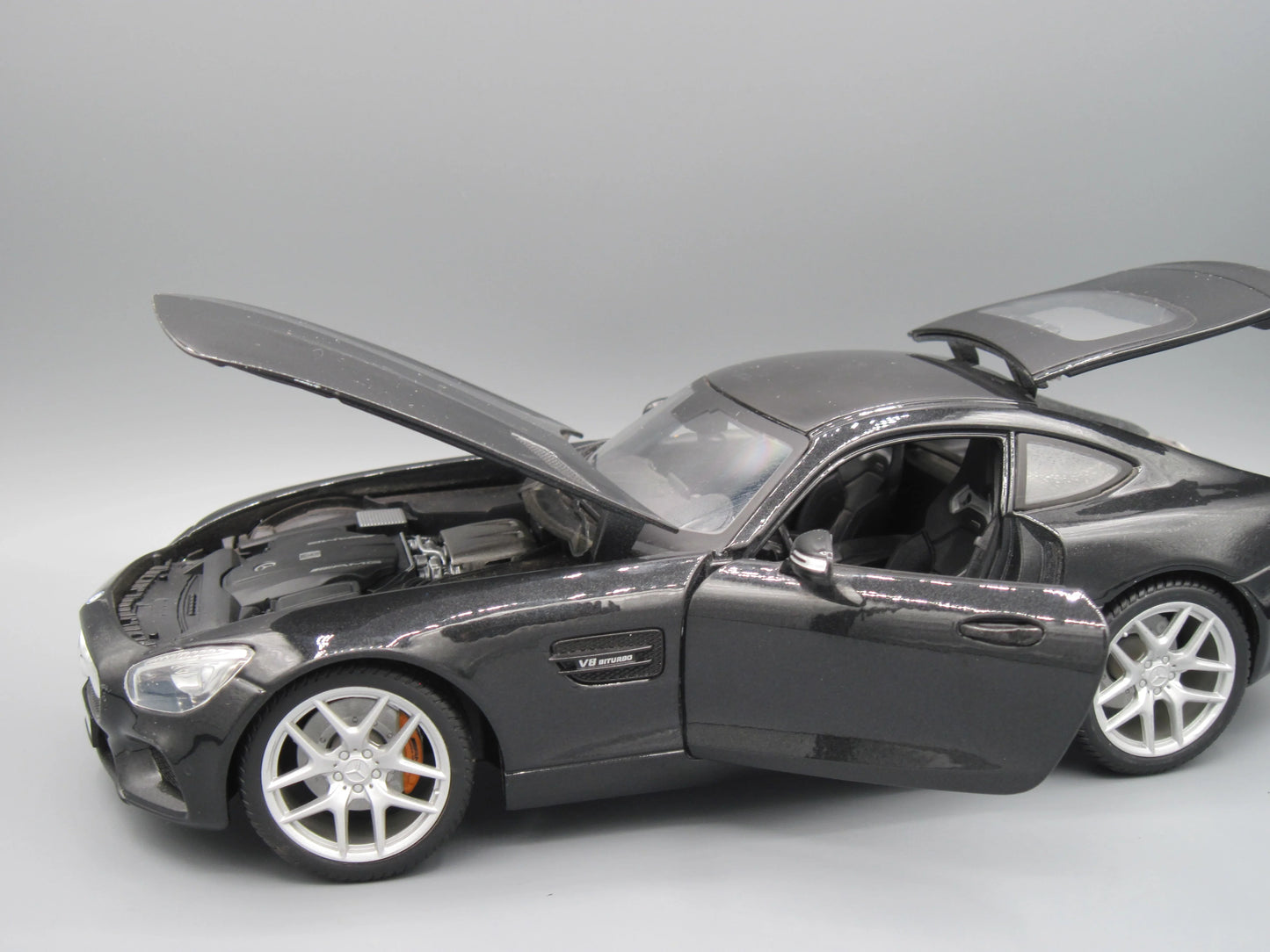 Maisto Special Edition Mercedes AMG GT Bi Turbo Black