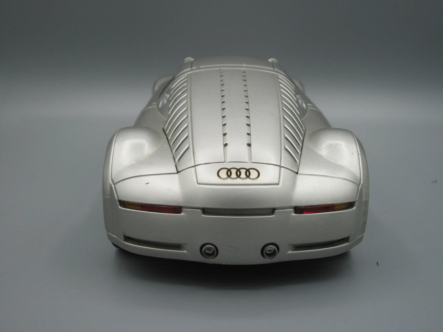 Maisto Special Edition Audi Supersportswagen Rosemeyer Silver