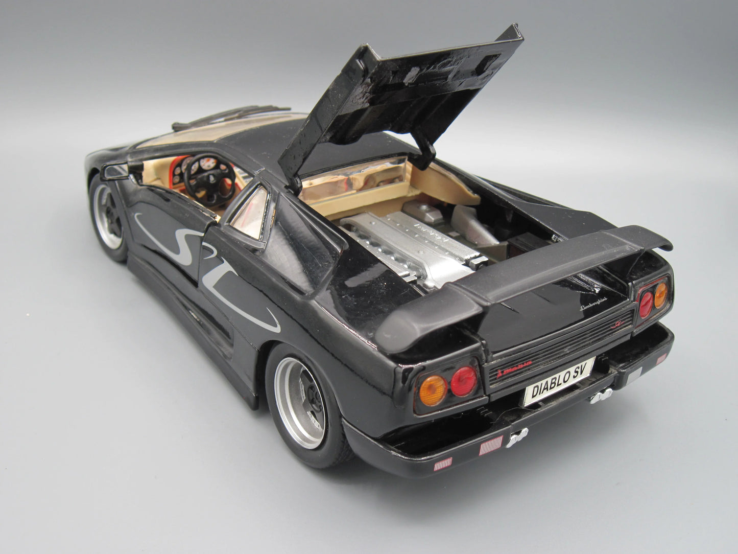 Maisto Special Edition Lamborghini Diablo SV Black