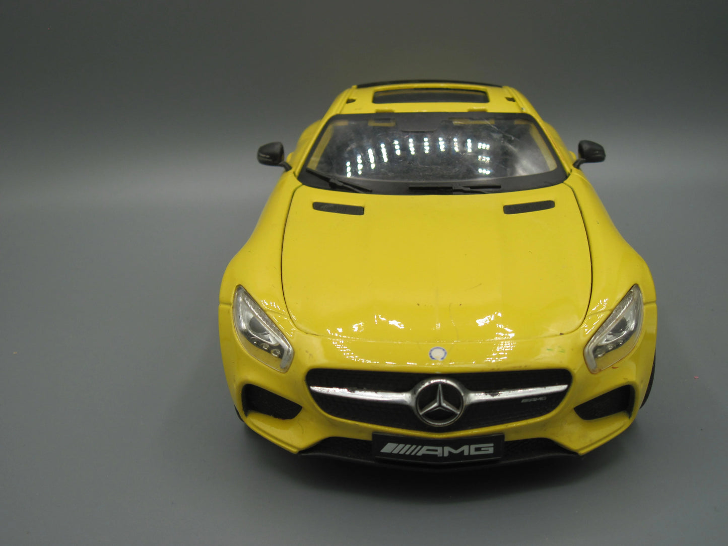 Maisto Special Edition Mercedes AMG GT Yellow
