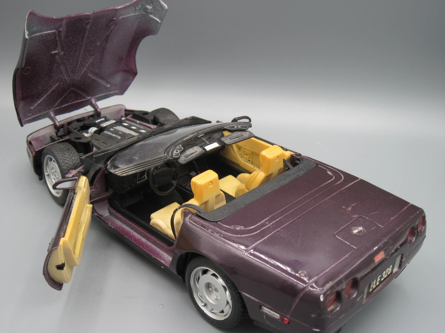 Maisto Special Edition Chevrolet Corvette Purple
