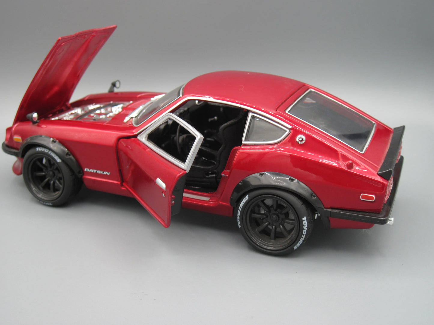 Maisto Special Edition Datsun 240 Z 1971 Red