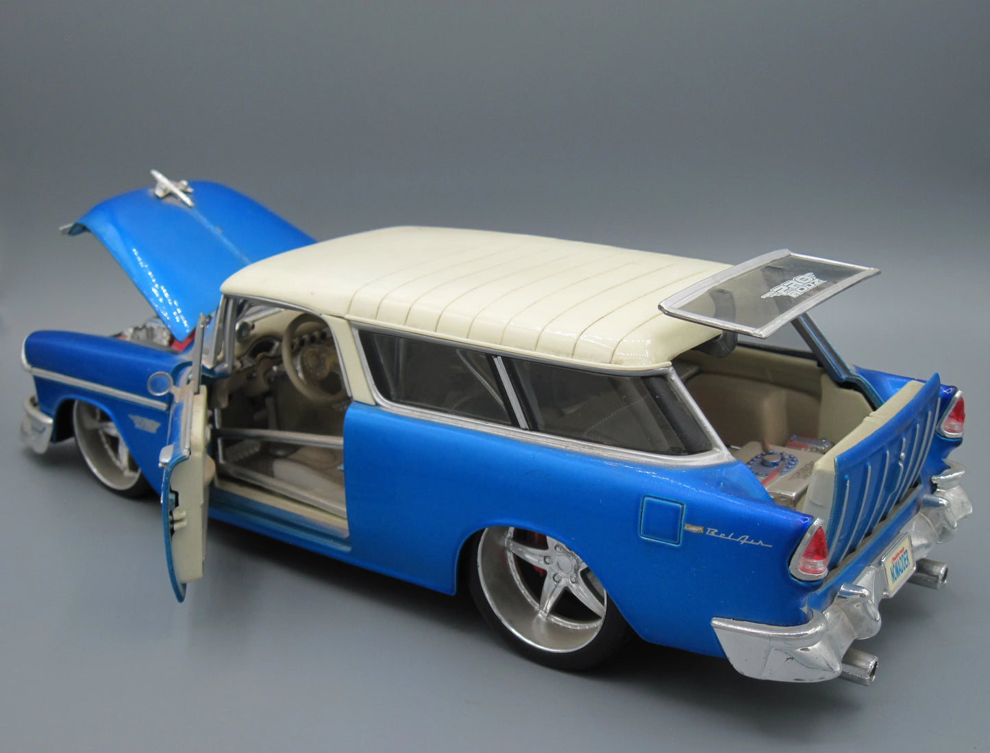 Maisto Special Edition Chevrolet Bel Air Nomad 1955 Blue