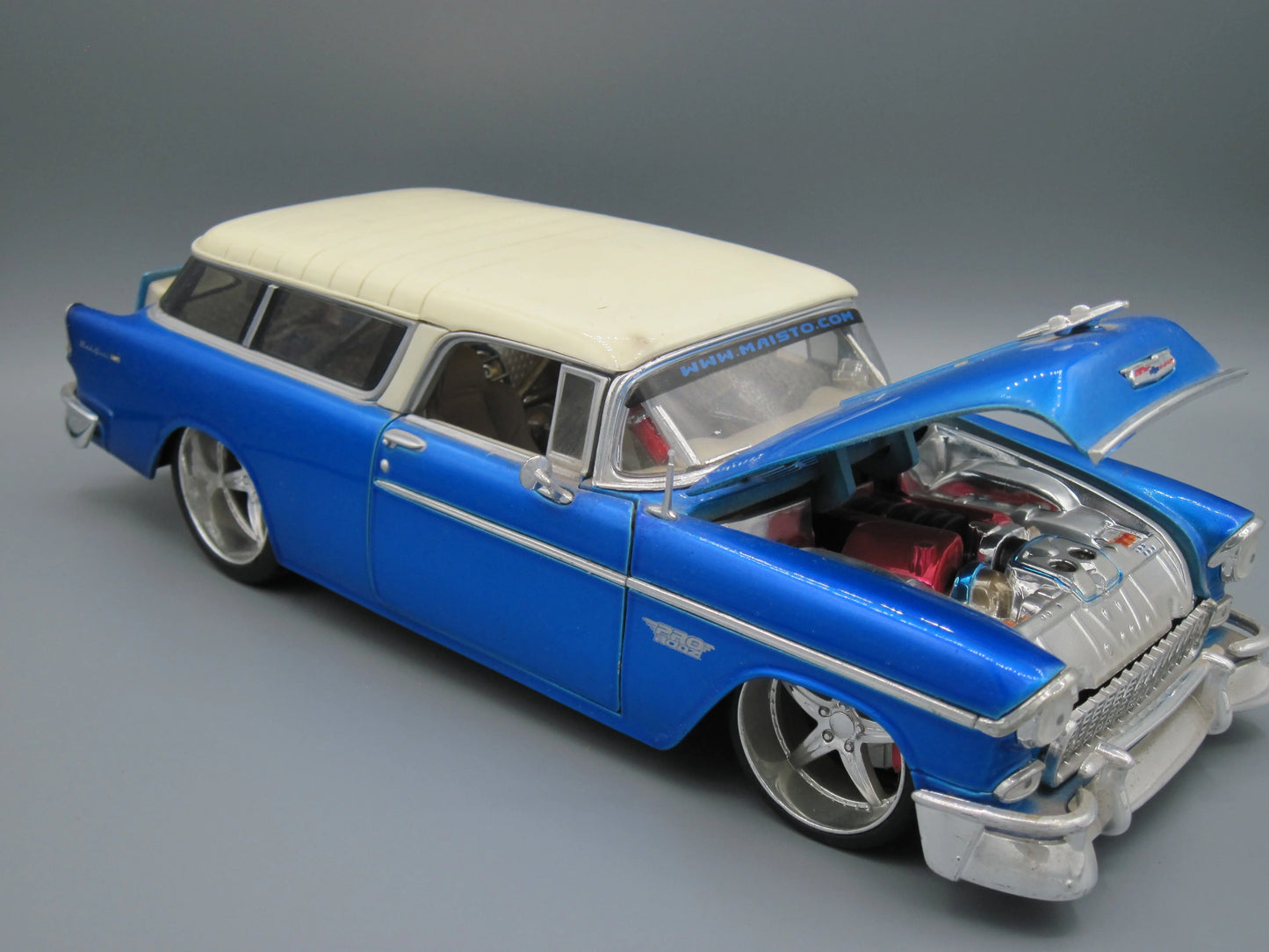 Maisto Special Edition Chevrolet Bel Air Nomad 1955 Blue
