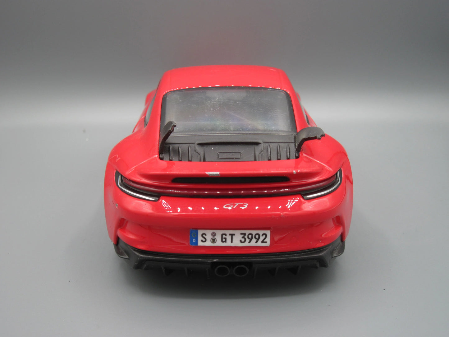 Maisto Special Edition Porsche 911 GT3 Red