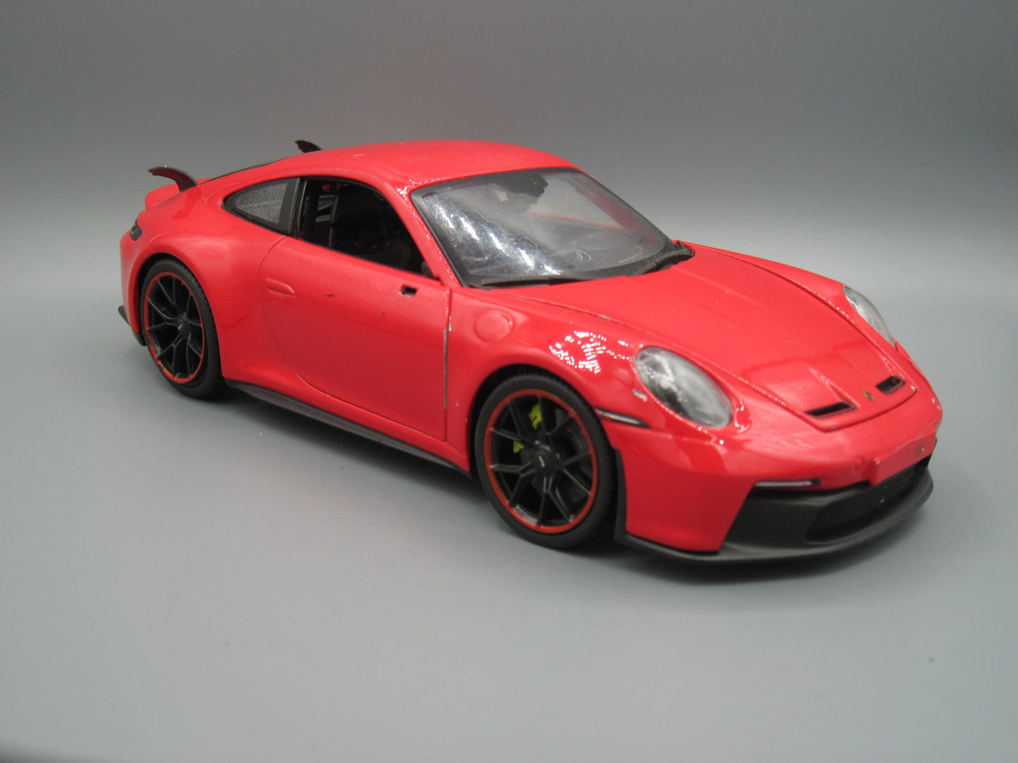 Maisto Special Edition Porsche 911 GT3 Red