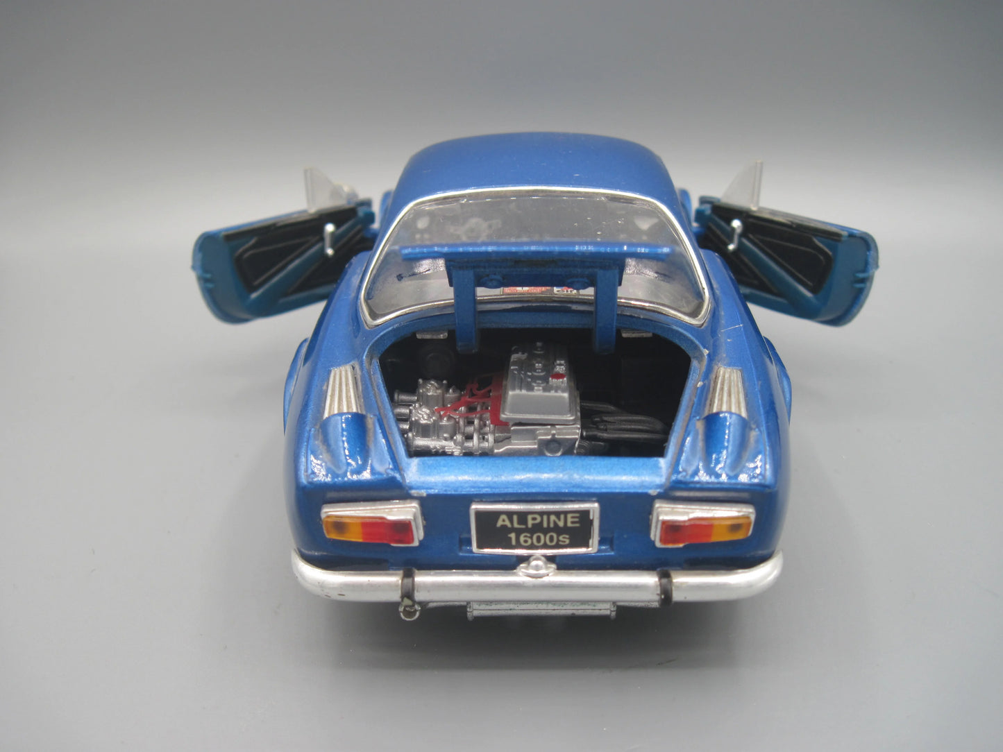 Maisto Alpine Renault 1600S 1971 Blue