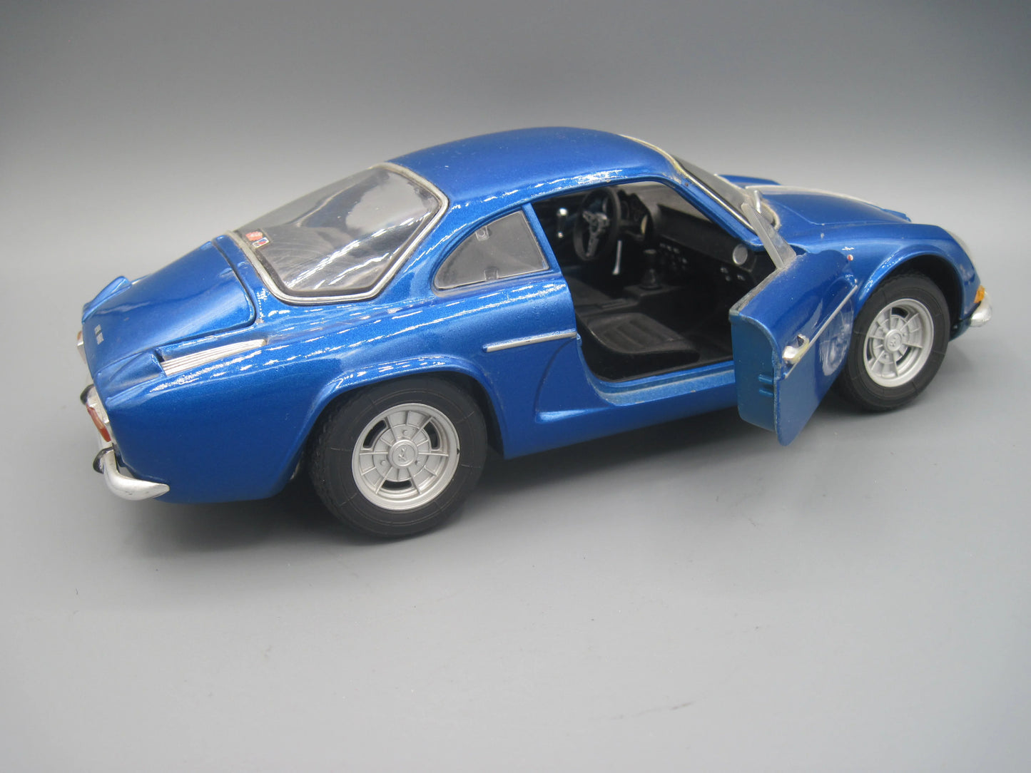 Maisto Alpine Renault 1600S 1971 Blue