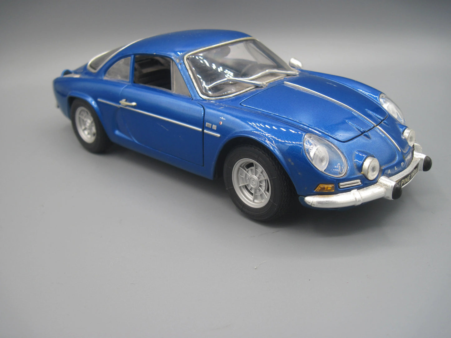 Maisto Alpine Renault 1600S 1971 Blue