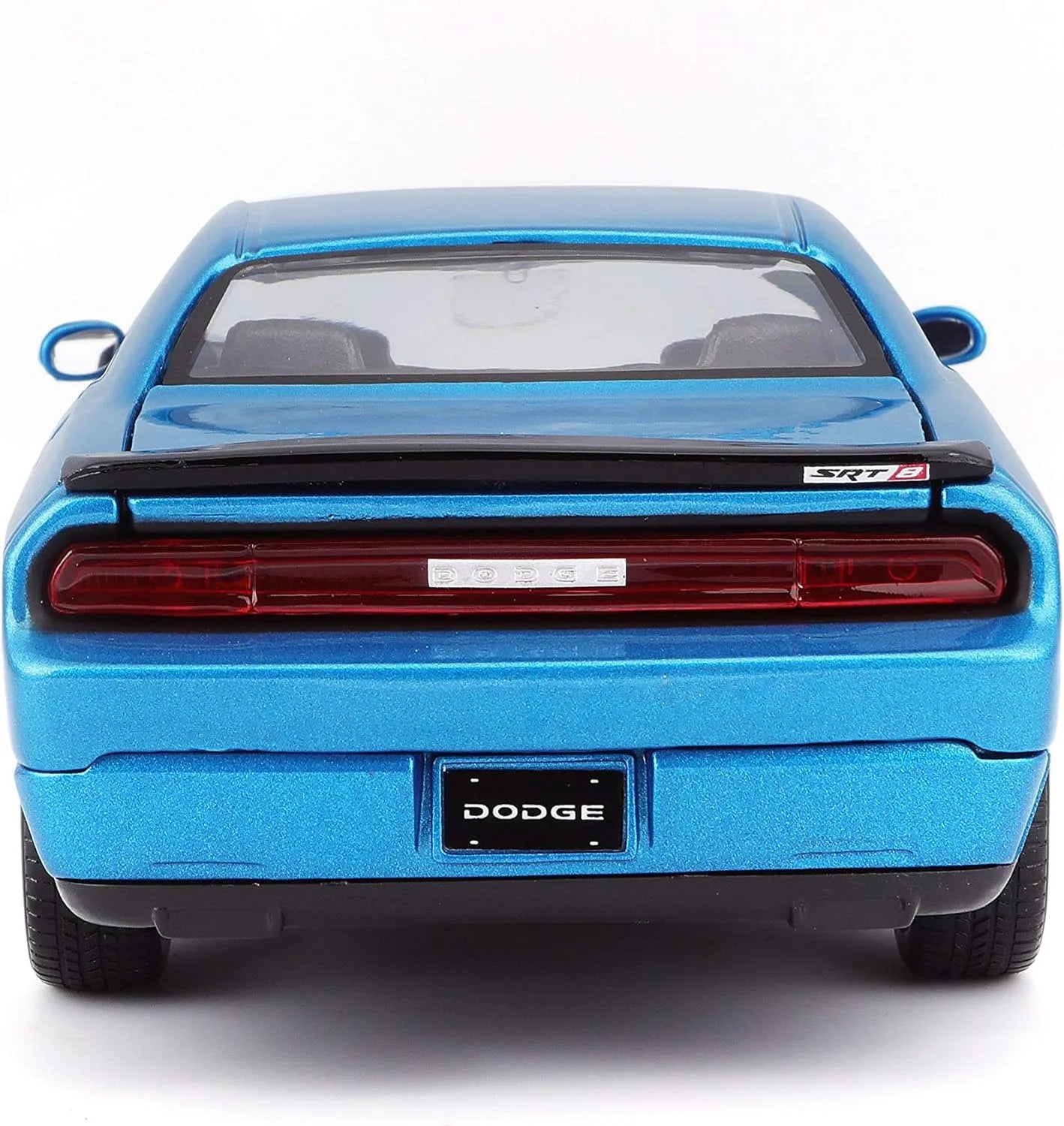 Maisto Special Edition Dodge Challenger SRT8 Blue