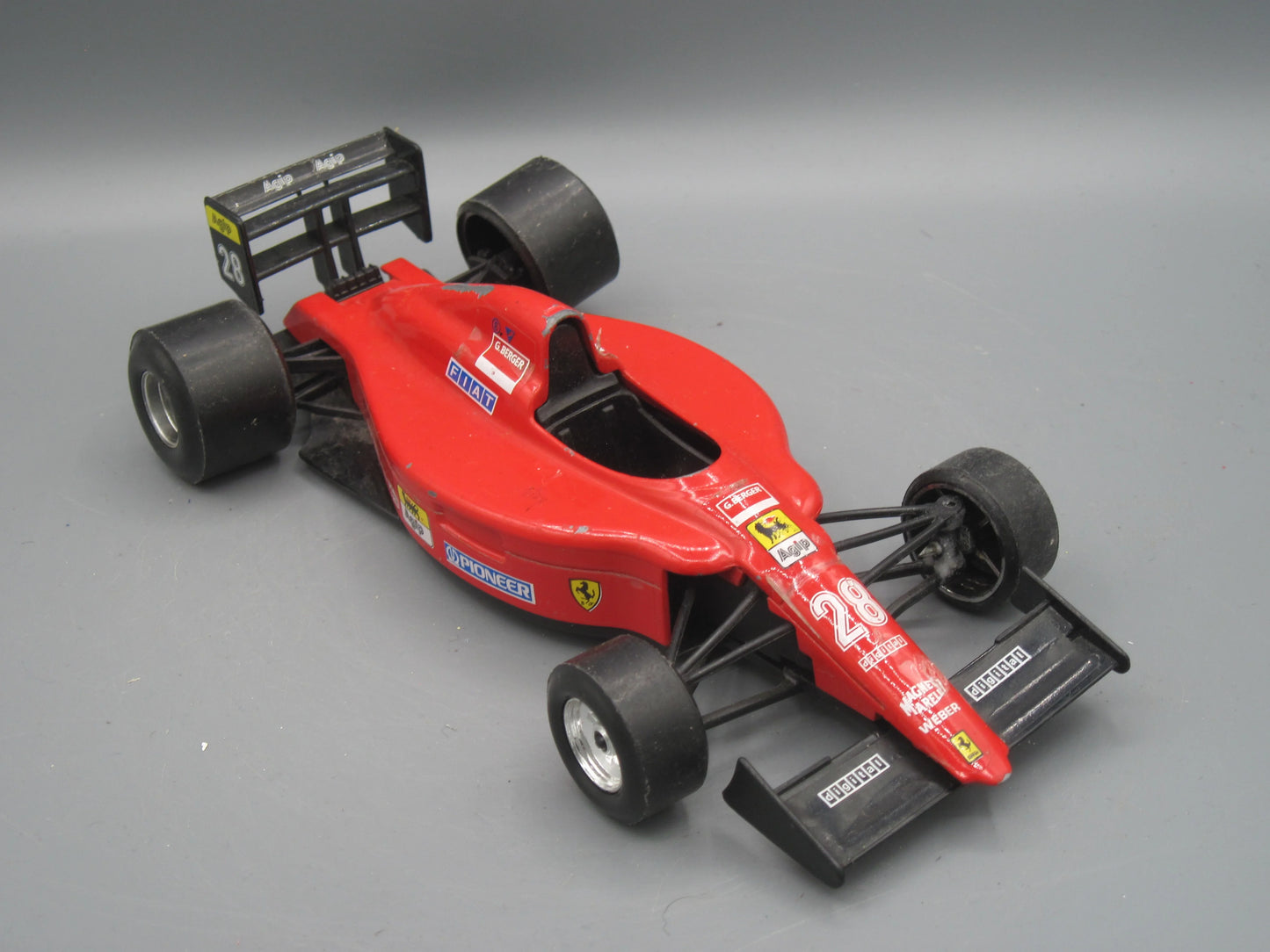 Bburago Ferrari 641/2 Formula 1 Racecar Red