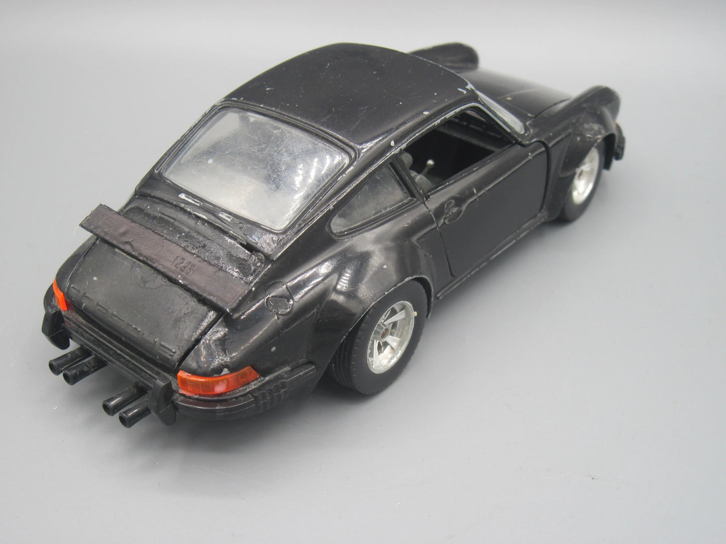 Bburago Porsche 911 Black