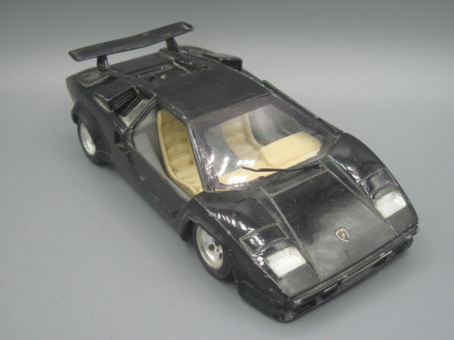 Bburago Lamborghini Countach 1988 Black