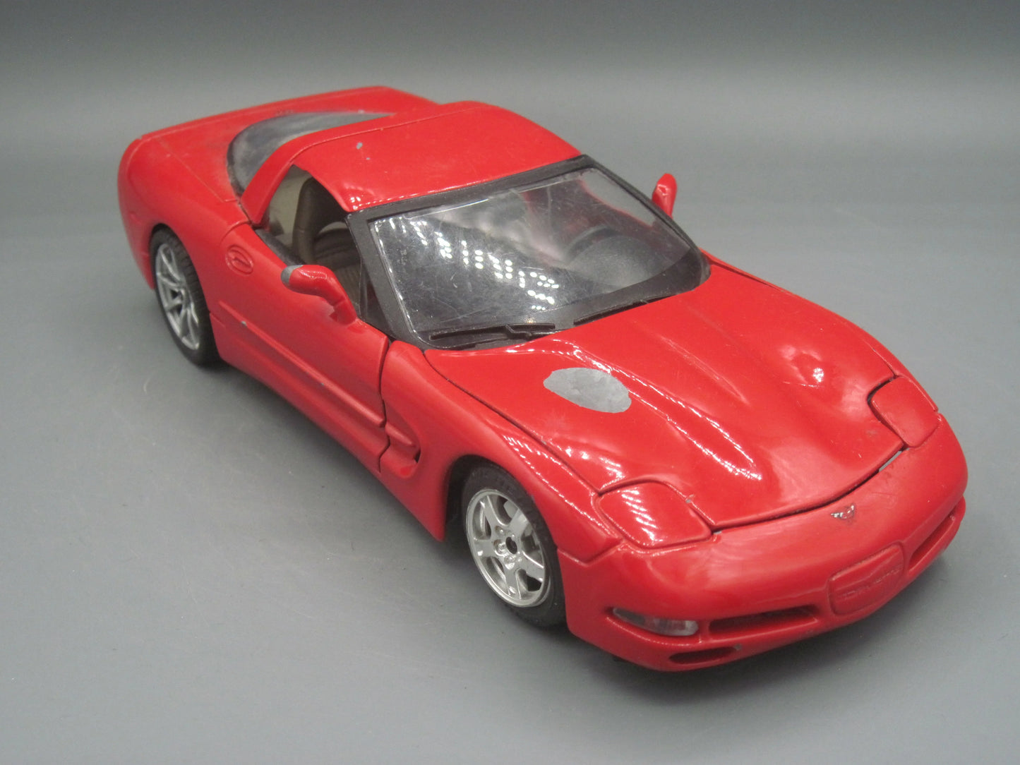 Bburago Chevrolet Corvette 1997 Red