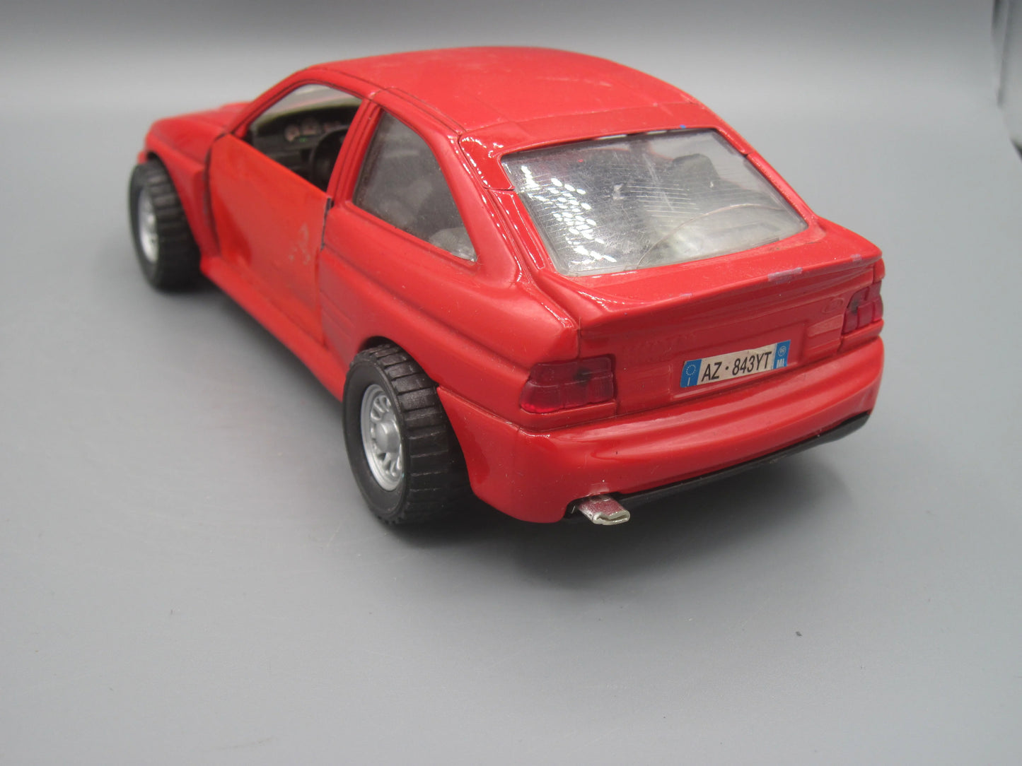 Bburago Ford Escort RS Cosworth Red