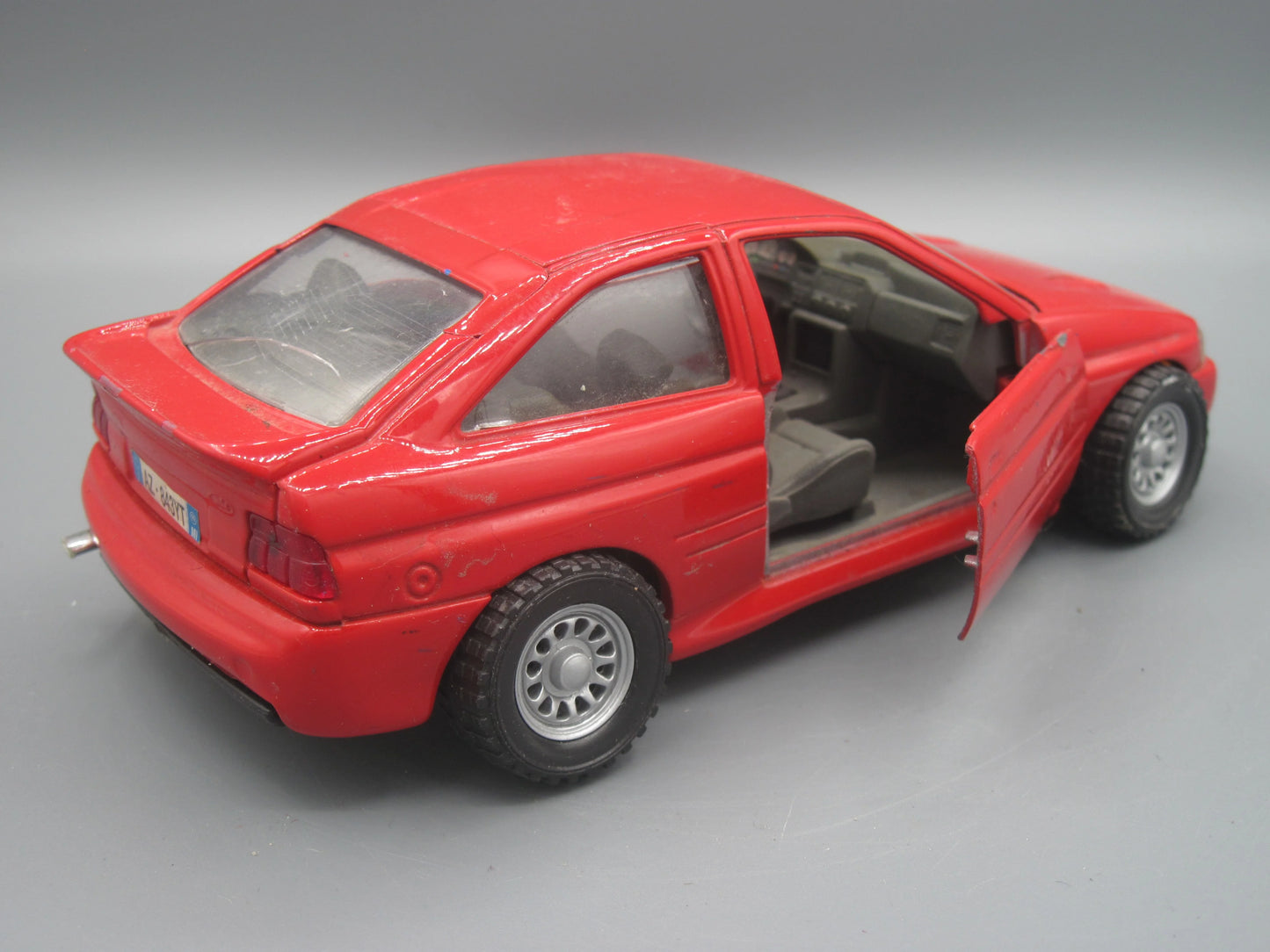 Bburago Ford Escort RS Cosworth Red