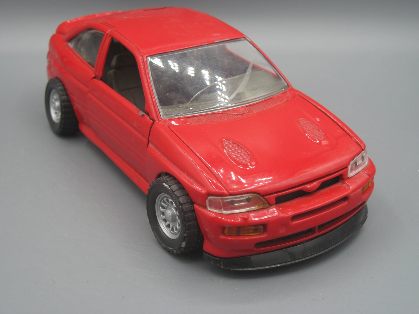 Bburago Ford Escort RS Cosworth Red