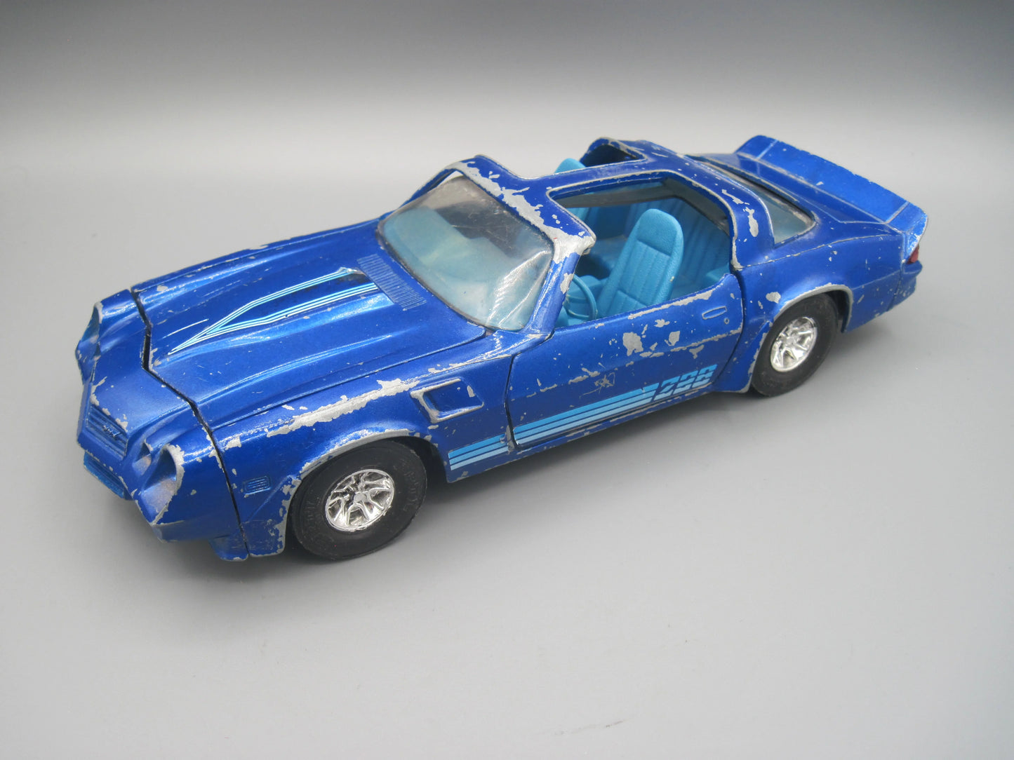 ERTL Chevrolet Camaro Z-28 1980 Blue