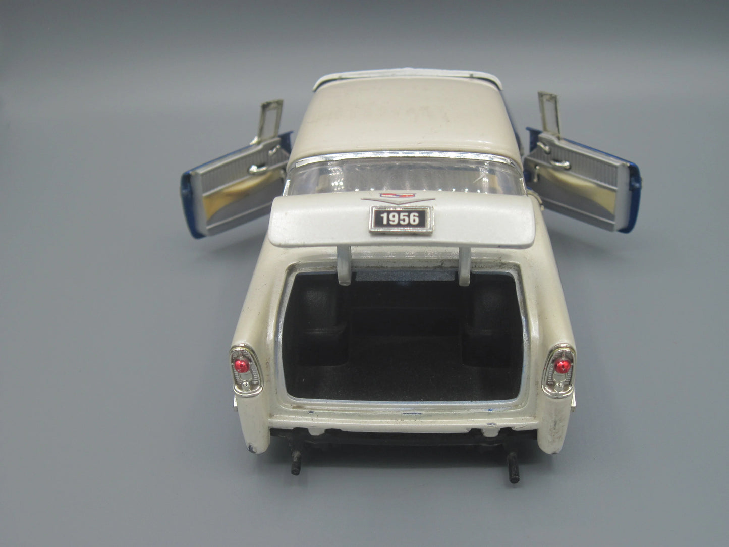 Jada Chevrolet Bel Air 1956 Silver & Blue